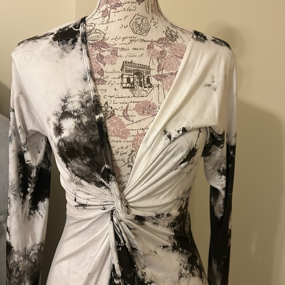 NWOT Beautiful Michelle Jonas dress - Picture 4 of 7